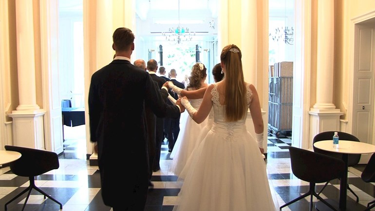 Dansers uit Almelo dansen met Andre Rieu op Vrijhof